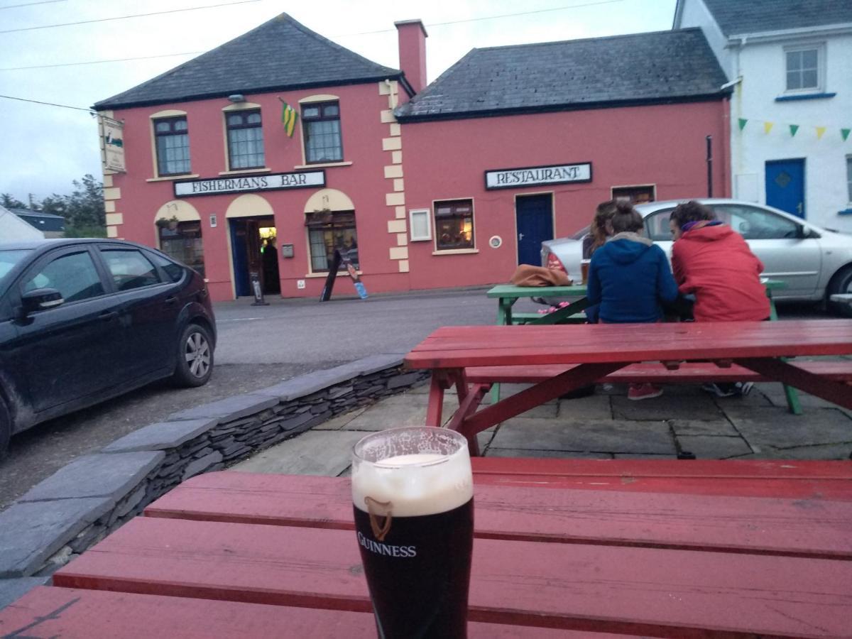 The Ferry Boat Hotel Portmagee ภายนอก รูปภาพ