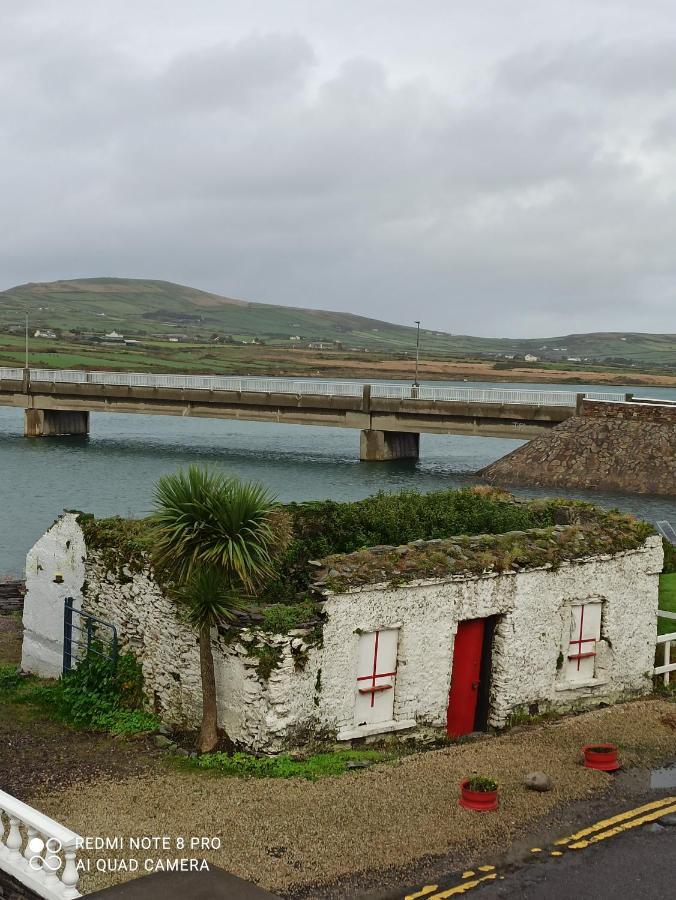 The Ferry Boat Hotel Portmagee ภายนอก รูปภาพ