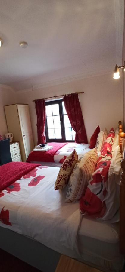 The Ferry Boat Hotel Portmagee ภายนอก รูปภาพ